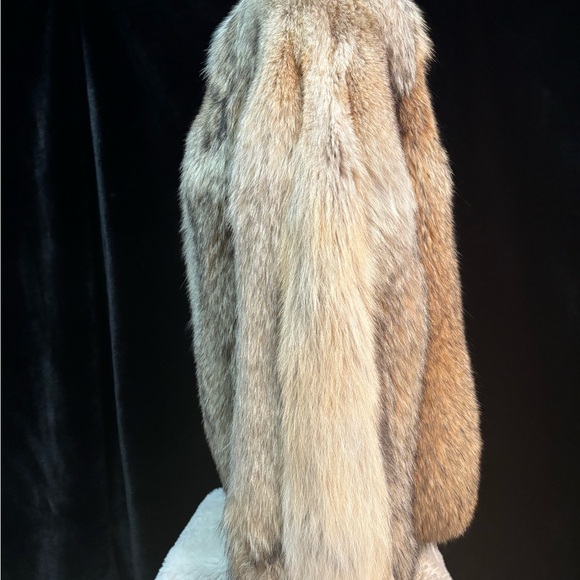 Genuine coyote and fox fur jacket small - medium - Picture 4 of 7